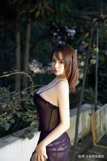 张艺谋